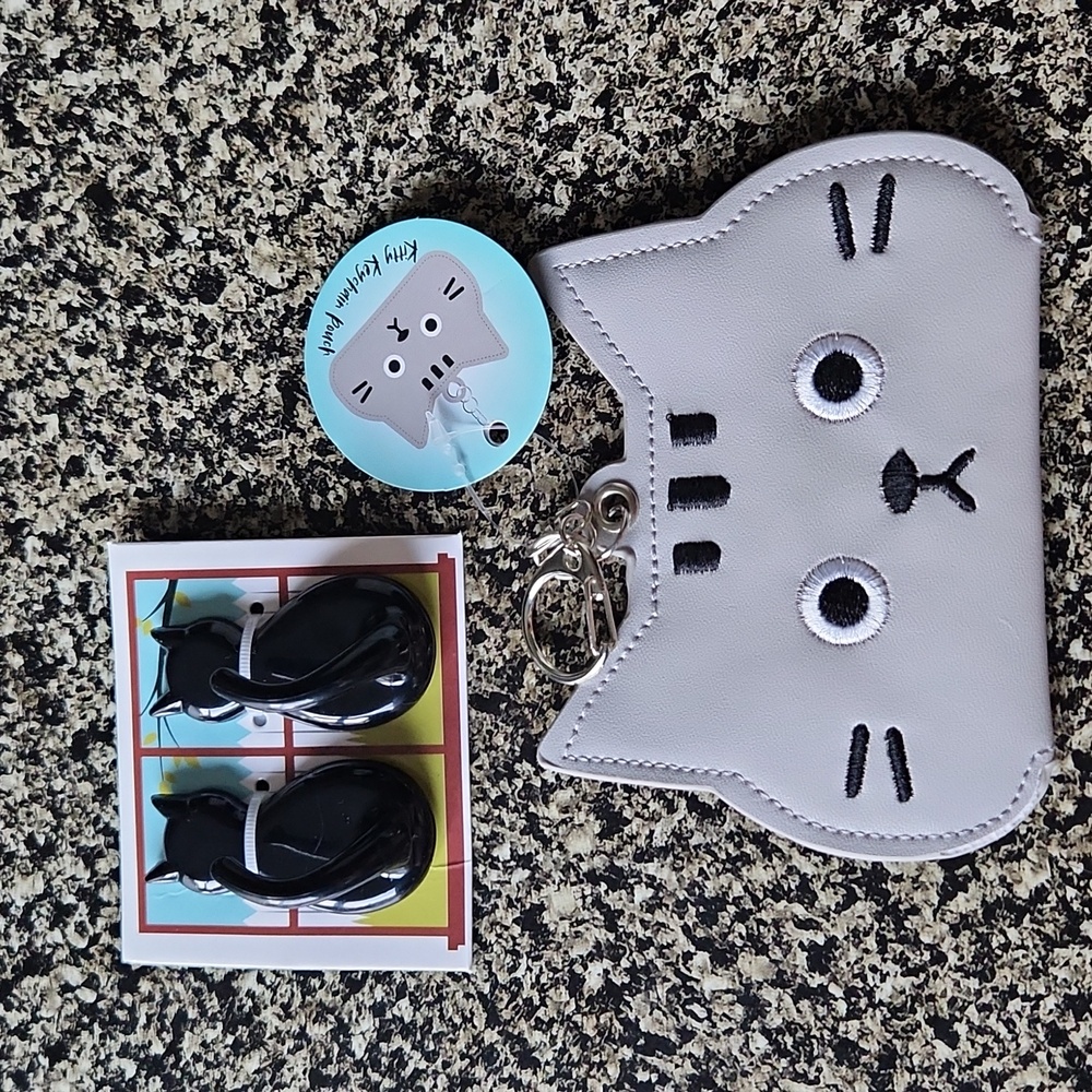 Kitty Keychain Pouch NWT Cat lady Box wallet & Cat Wall Hooks 2